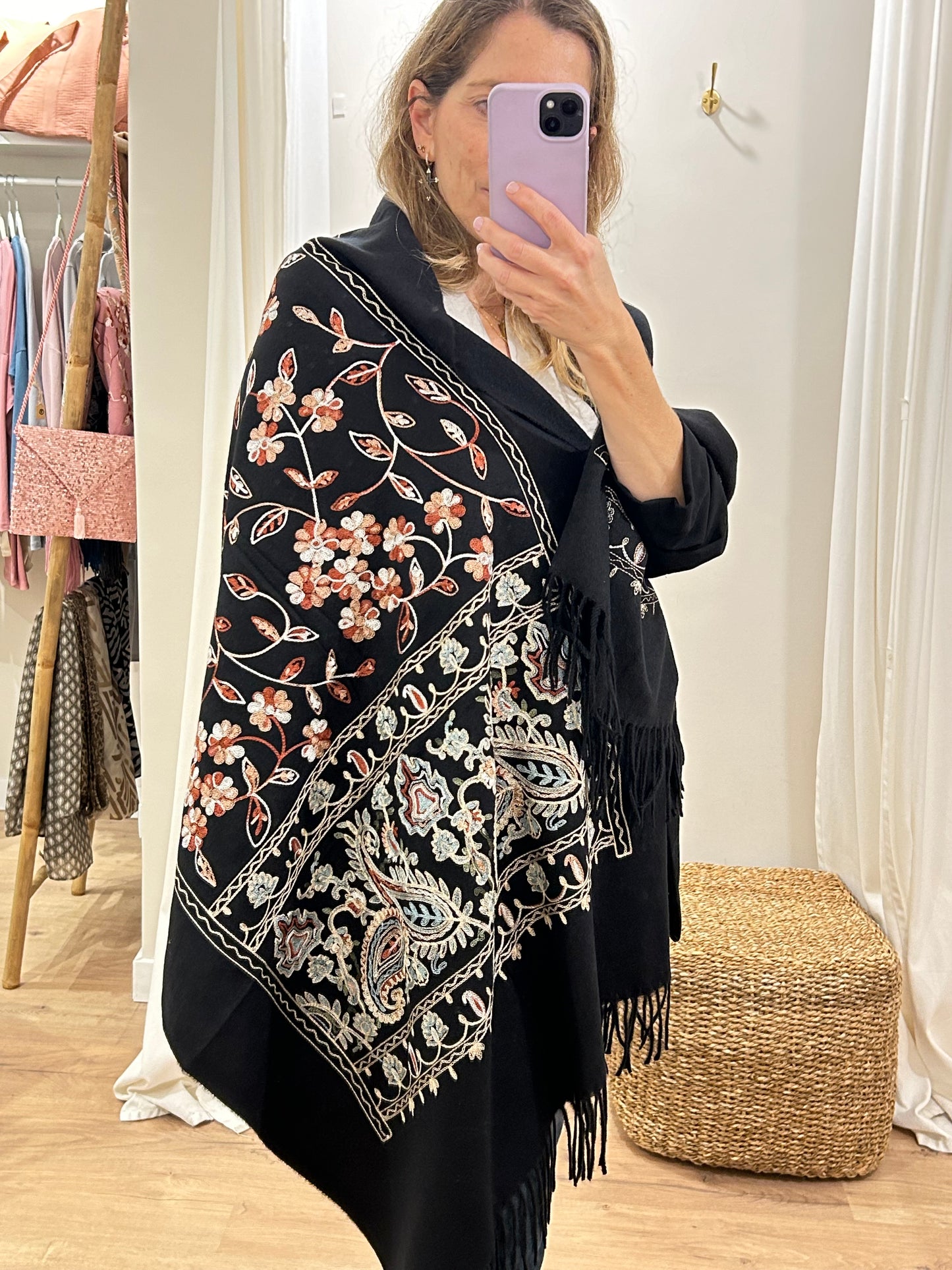 Pashmina Bordada - Varios Colores
