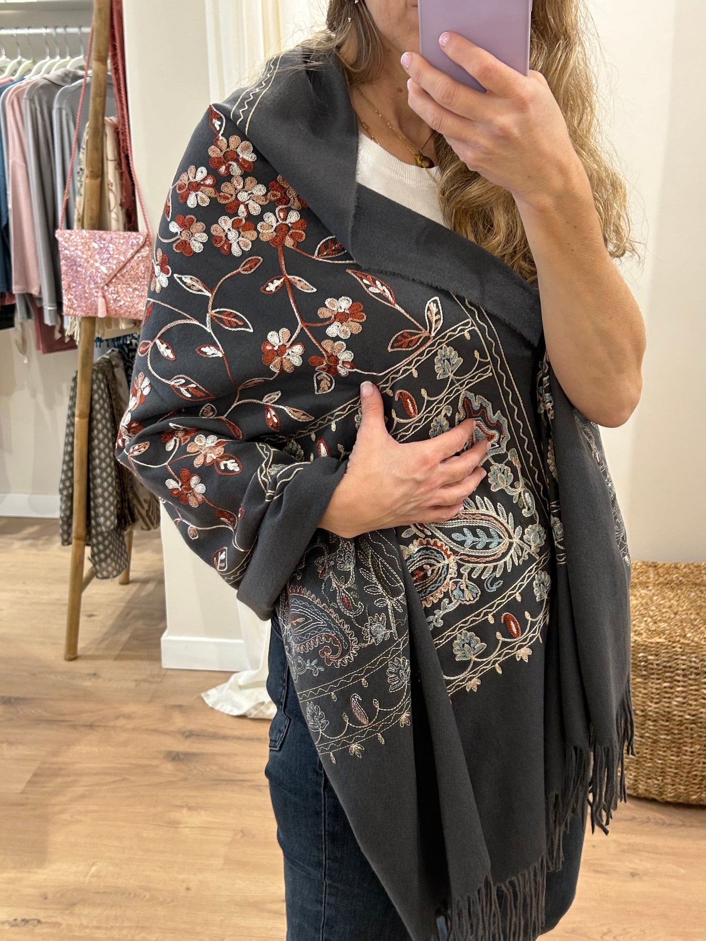 Pashmina Bordada - Varios Colores