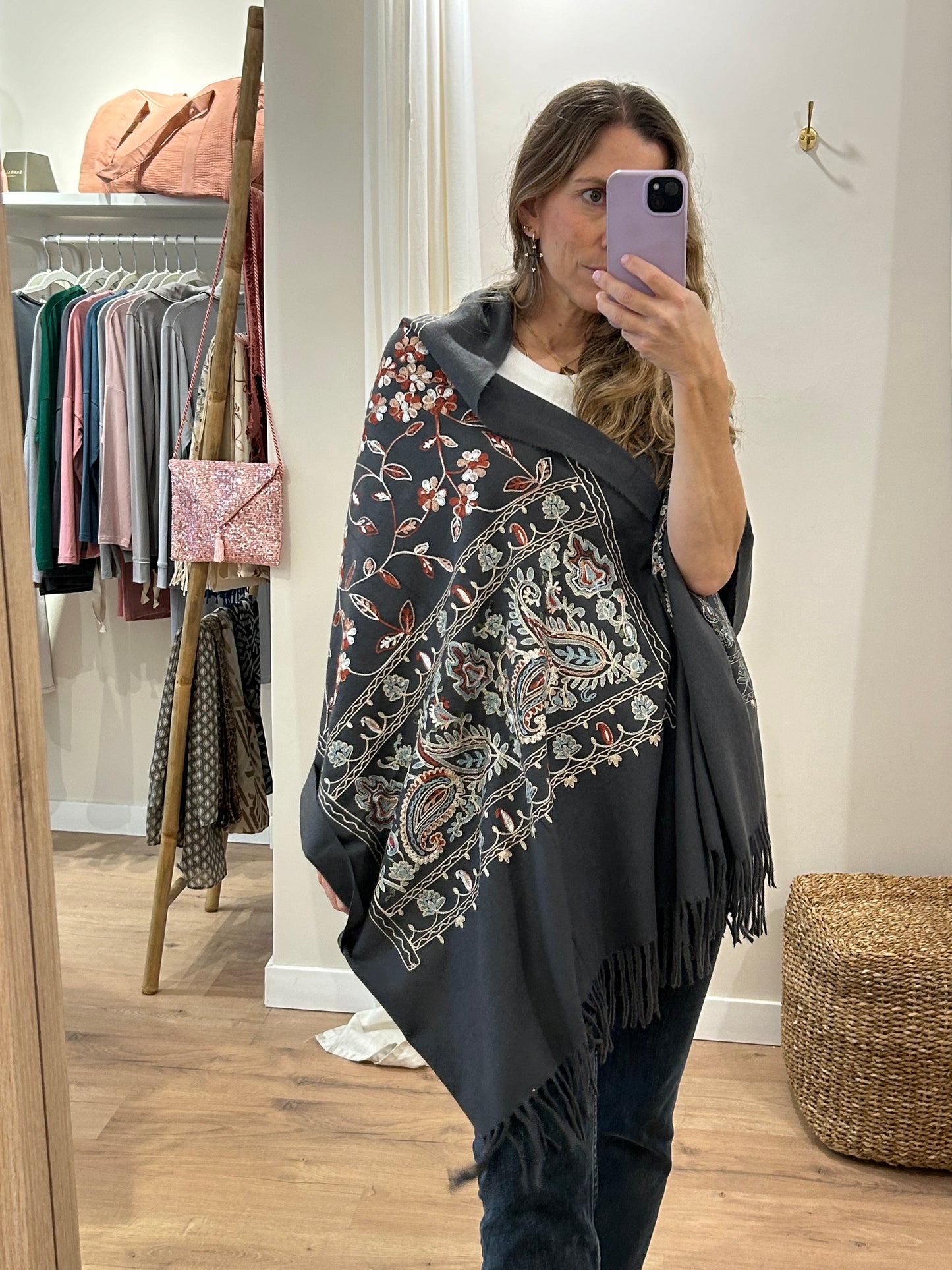 Pashmina Bordada - Varios Colores
