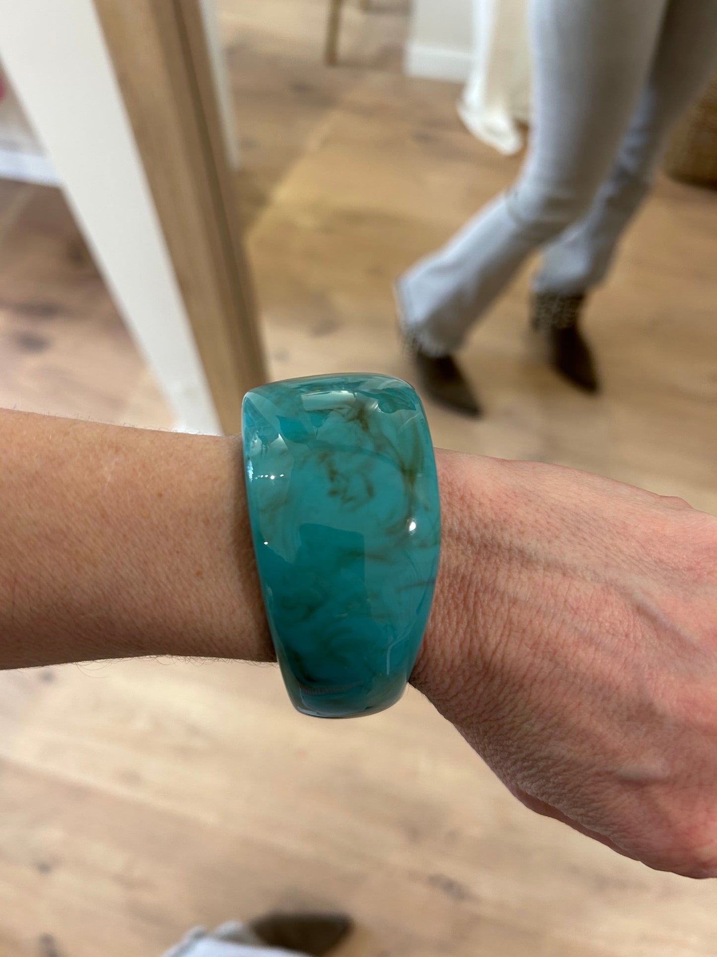 Brazalete de Resina color turquesa