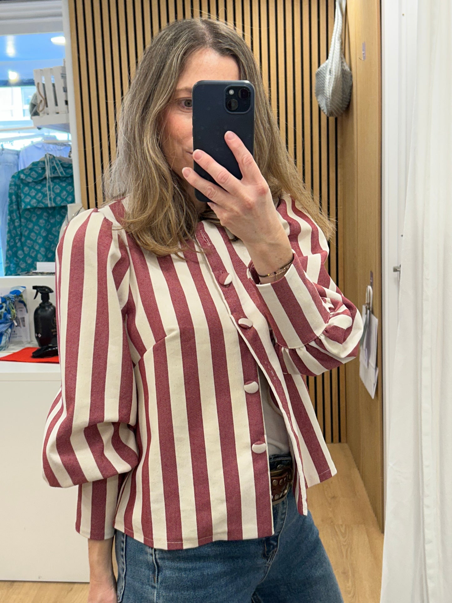 Chaqueta / Camisa Sofía - Crudo & Rojo burdeos