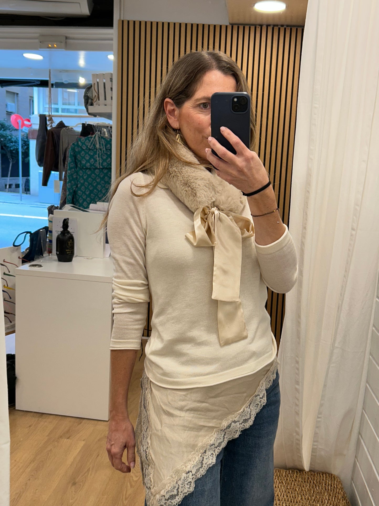 Cuello Pelito Lazada Crudo