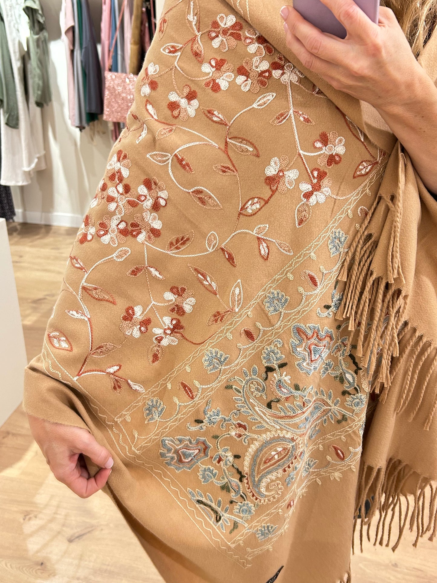 Pashmina Bordada - Varios Colores